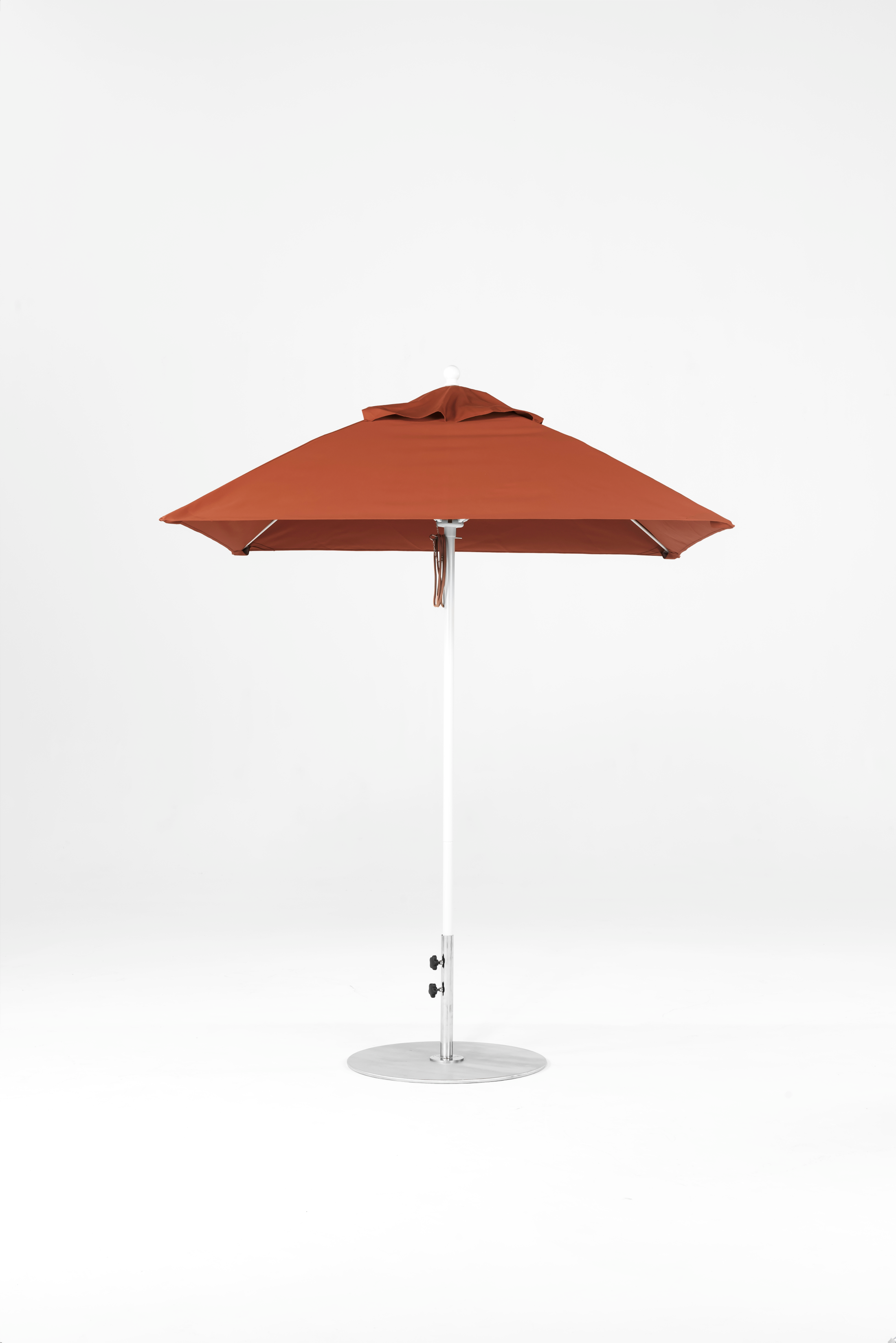 454FM-SQ-R1014 Chestnut-Alpine White