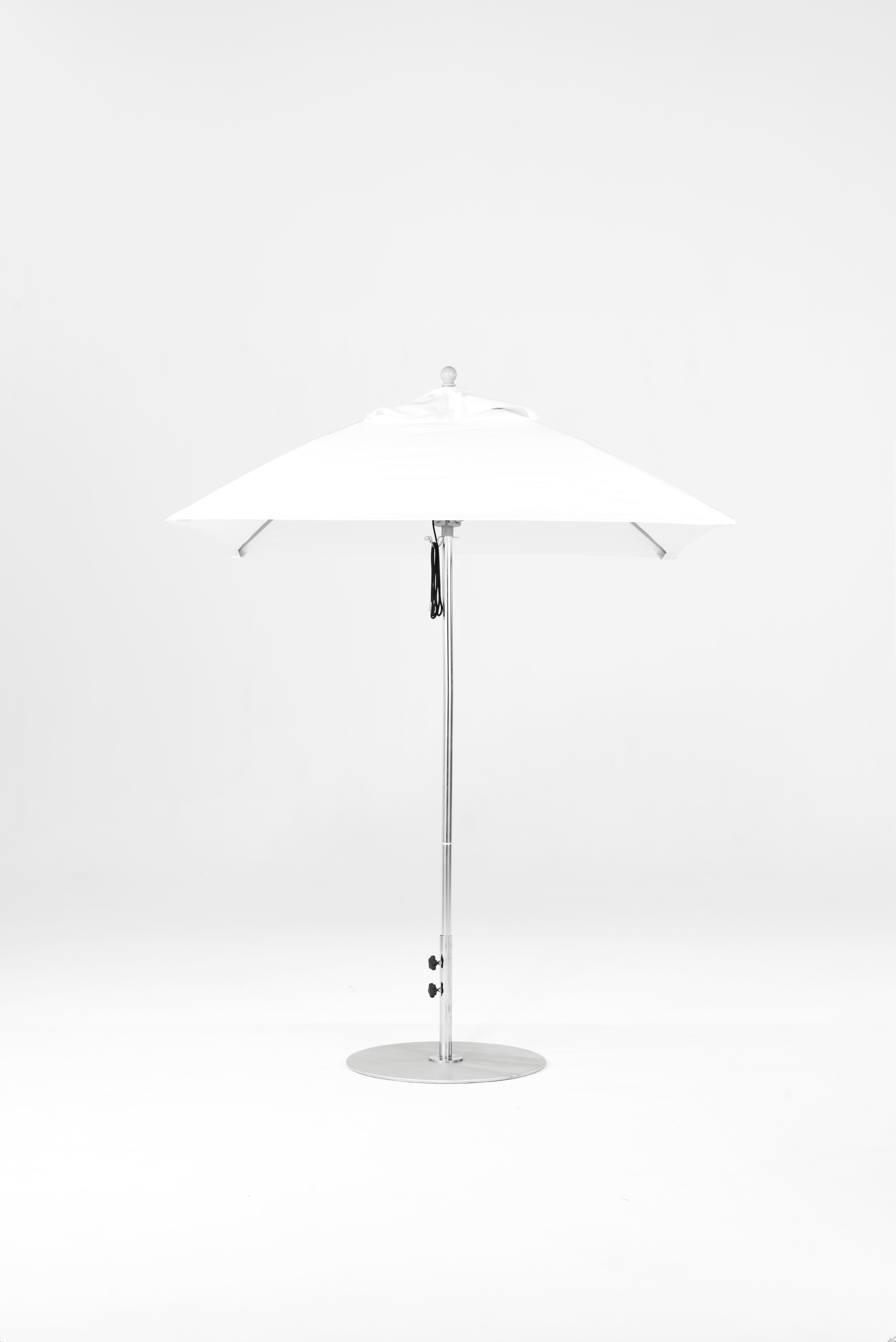 454FM-SQ-R099 White-Brushed Silver