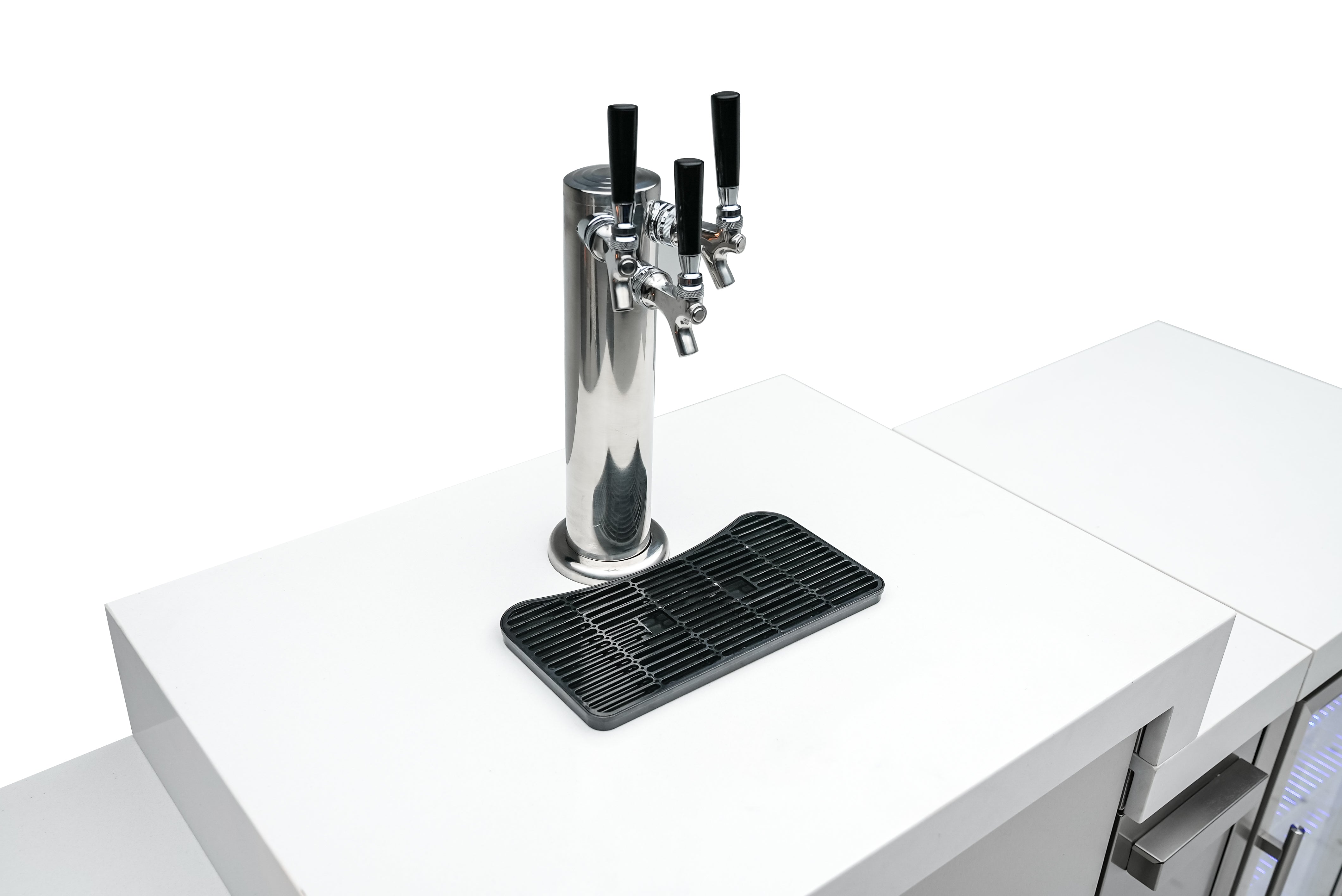 ont Alpi Beverage Center with 90 Degree Corner and Kegerator