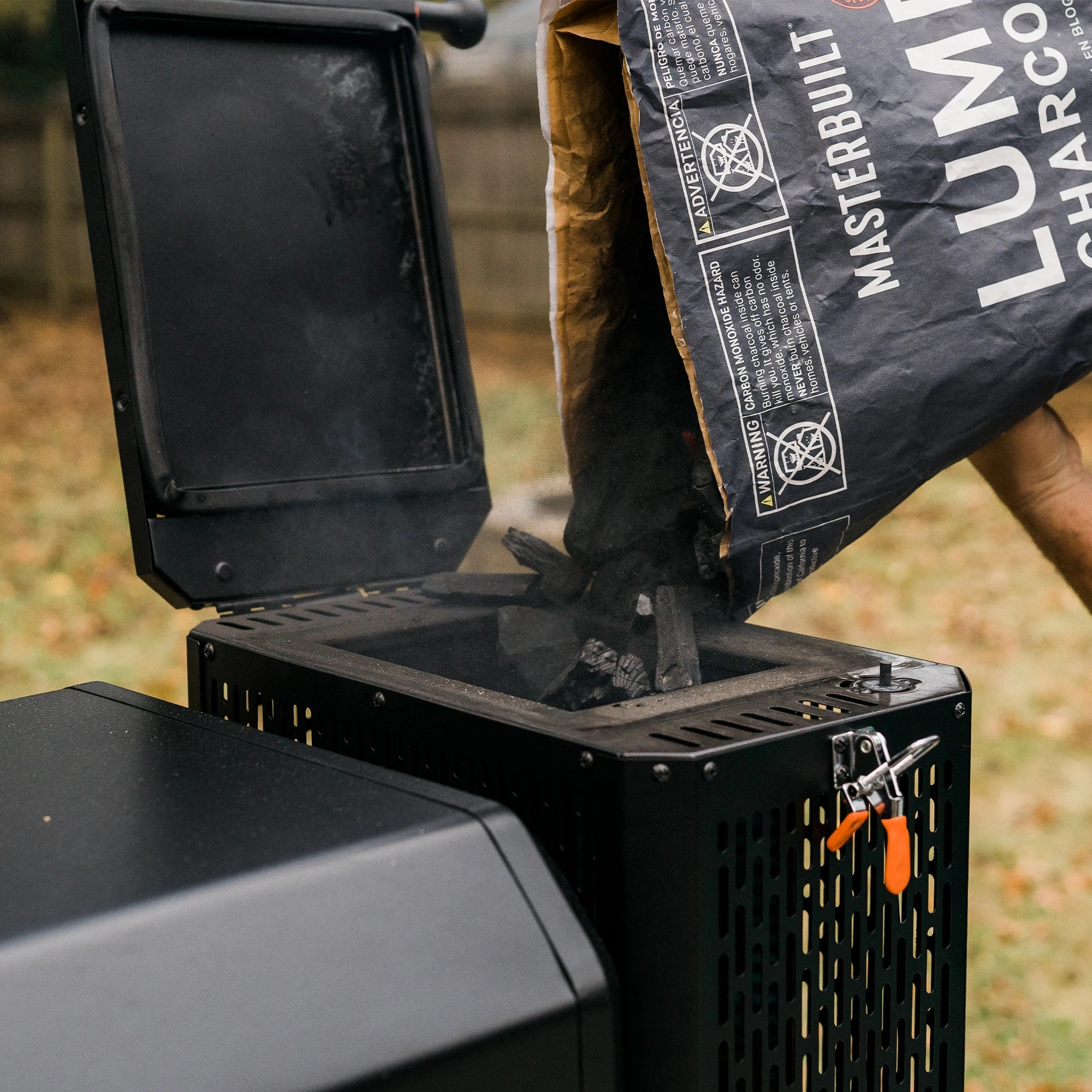 Masterbuilt Gravity Series 800 Digital Charcoal Griddle + Grill + Smoker